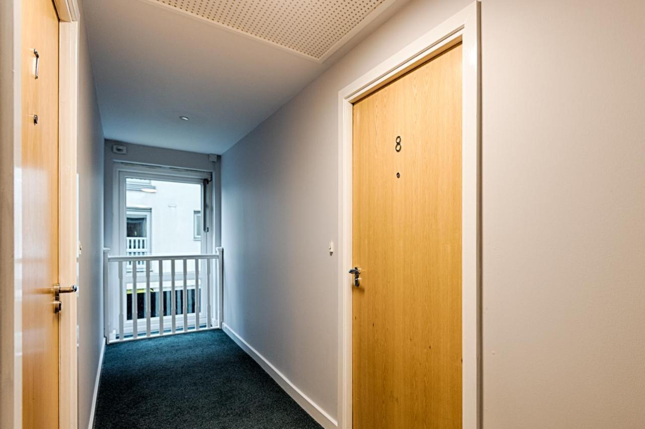 スウォンジーParking, Balcony, Fully Equipped Kitchenアパートメント エクステリア 写真