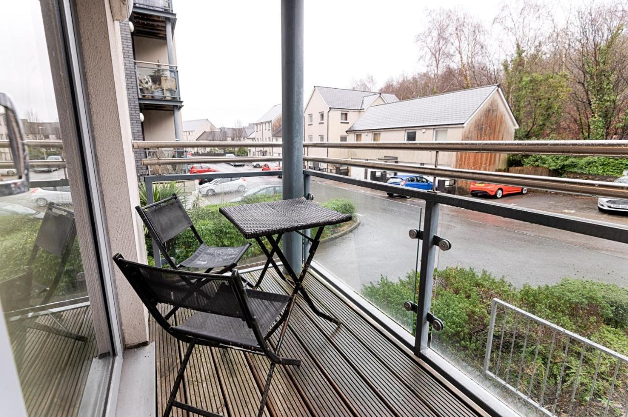 スウォンジーParking, Balcony, Fully Equipped Kitchenアパートメント エクステリア 写真